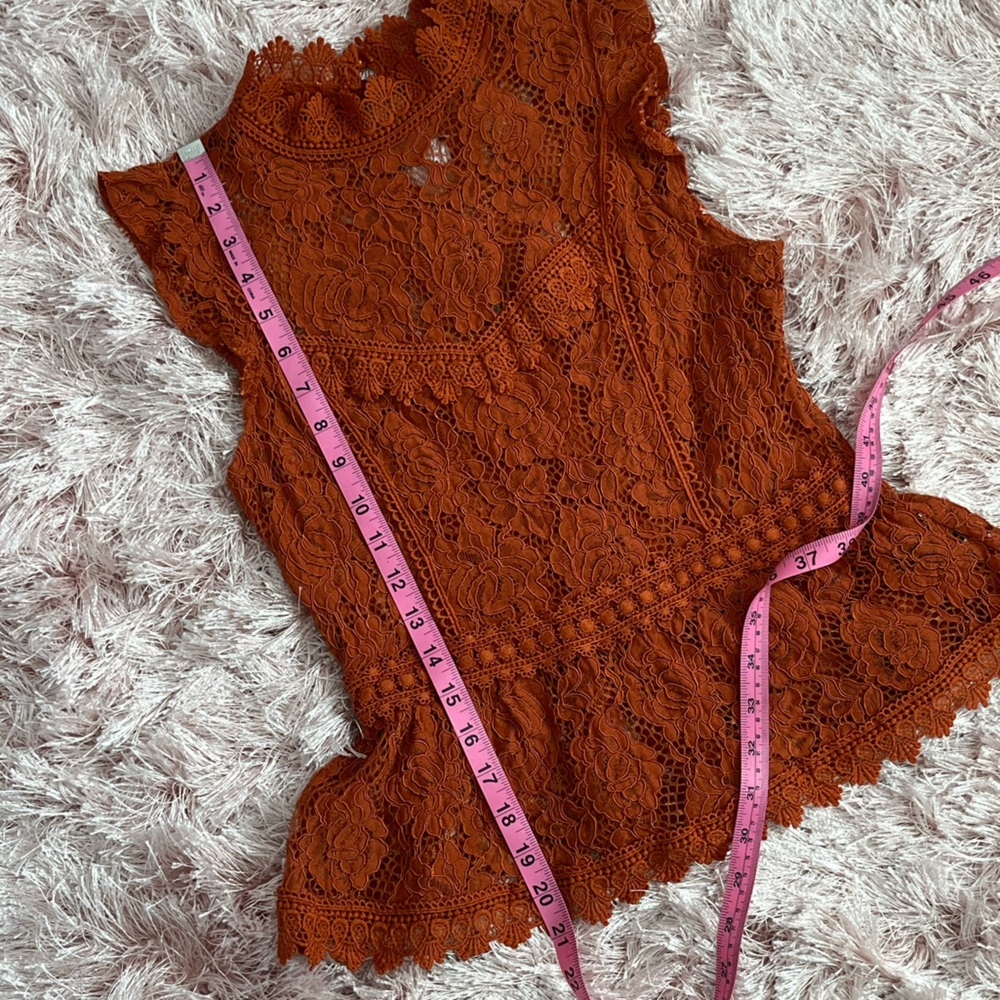 Haute Monde Butterfly Sleeve Lace Top - Picture 9 of 12
